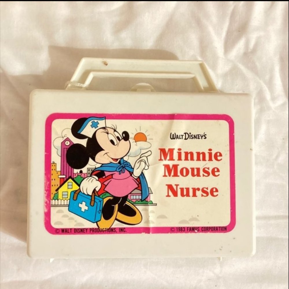 Vtg disney 1983 minnie mouse dr kit